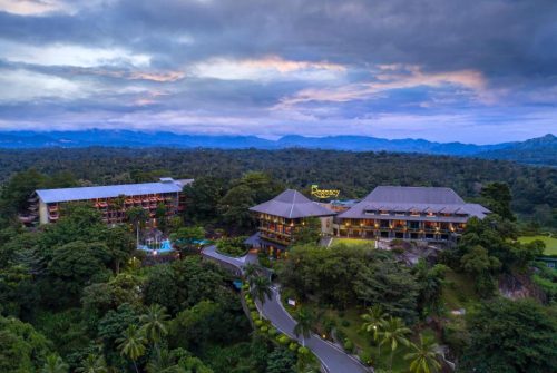 Earl’s Regency Hotel